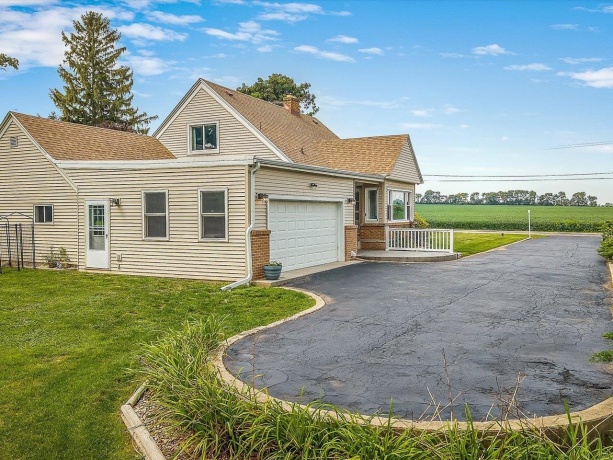 5322 Tipple Rd, ROCKFORD, Illinois 61102, 3 Bedrooms Bedrooms, ,2 BathroomsBathrooms,House,For Sale,Tipple Rd,202604963