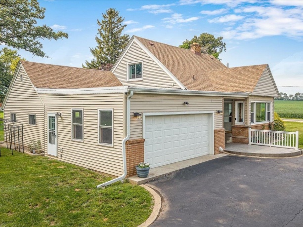5322 Tipple Rd, ROCKFORD, Illinois 61102, 3 Bedrooms Bedrooms, ,2 BathroomsBathrooms,House,For Sale,Tipple Rd,202604963