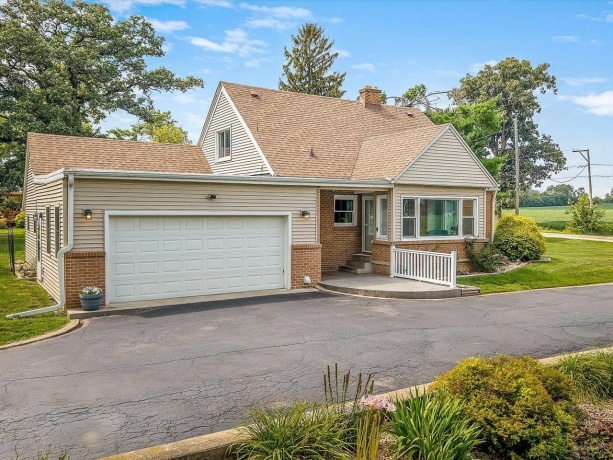 5322 Tipple Rd, ROCKFORD, Illinois 61102, 3 Bedrooms Bedrooms, ,2 BathroomsBathrooms,House,For Sale,Tipple Rd,202604963