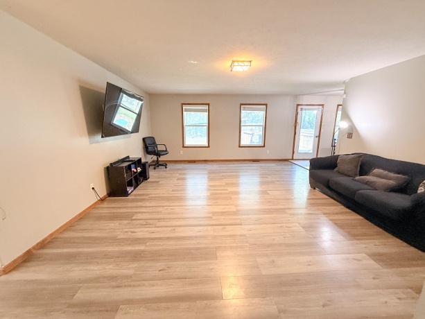 632 Larnell, ROCKFORD, Illinois 61101, 3 Bedrooms Bedrooms, ,2 BathroomsBathrooms,House,For Sale,Larnell,202604966