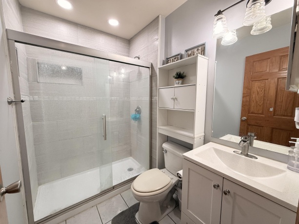 632 Larnell, ROCKFORD, Illinois 61101, 3 Bedrooms Bedrooms, ,2 BathroomsBathrooms,House,For Sale,Larnell,202604966