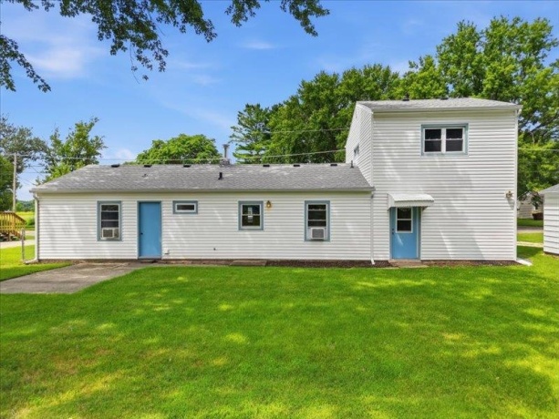 505 10th, OREGON, Illinois 61061, 4 Bedrooms Bedrooms, ,1 BathroomBathrooms,House,For Sale,10th,202604967