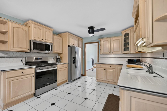 7103 Mill, ROCKFORD, Illinois 61108, 3 Bedrooms Bedrooms, ,2 BathroomsBathrooms,House,For Sale,Mill,202604969