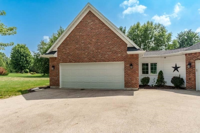9850 RIDGE, ROCKFORD, Illinois 61107, 4 Bedrooms Bedrooms, ,2 BathroomsBathrooms,House,For Sale,RIDGE,202604971