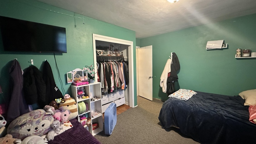 220 Beacon, BELVIDERE, Illinois 61008, 3 Bedrooms Bedrooms, ,2 BathroomsBathrooms,House,For Sale,Beacon,202604974