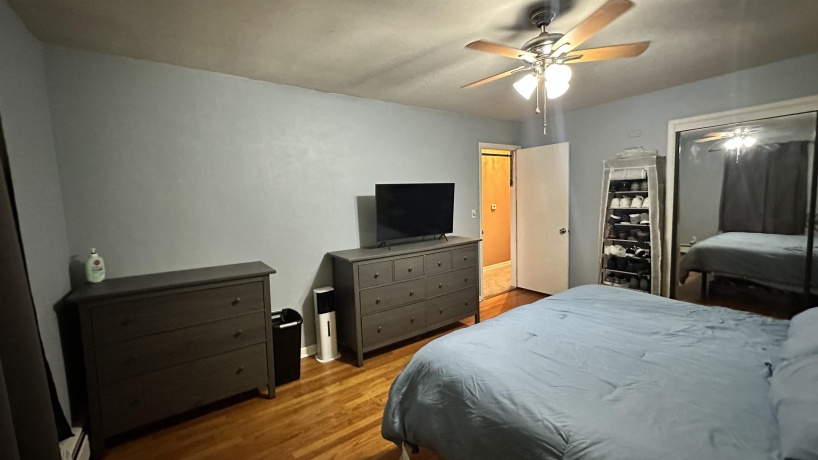 220 Beacon, BELVIDERE, Illinois 61008, 3 Bedrooms Bedrooms, ,2 BathroomsBathrooms,House,For Sale,Beacon,202604974