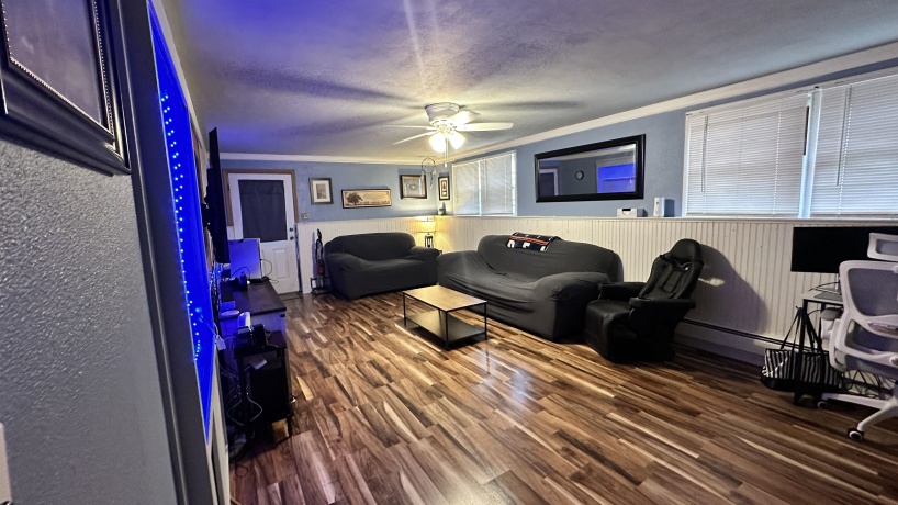 220 Beacon, BELVIDERE, Illinois 61008, 3 Bedrooms Bedrooms, ,2 BathroomsBathrooms,House,For Sale,Beacon,202604974