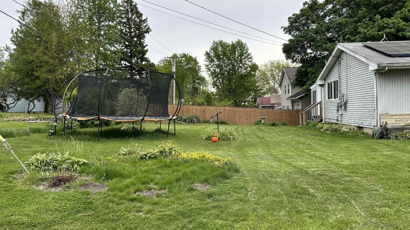 220 Beacon, BELVIDERE, Illinois 61008, 3 Bedrooms Bedrooms, ,2 BathroomsBathrooms,House,For Sale,Beacon,202604974