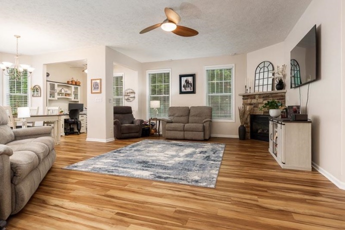 1517 MEADOWLARK, ROCKFORD, Illinois 61108, 2 Bedrooms Bedrooms, ,2 BathroomsBathrooms,Condominium,For Sale,MEADOWLARK,202604975