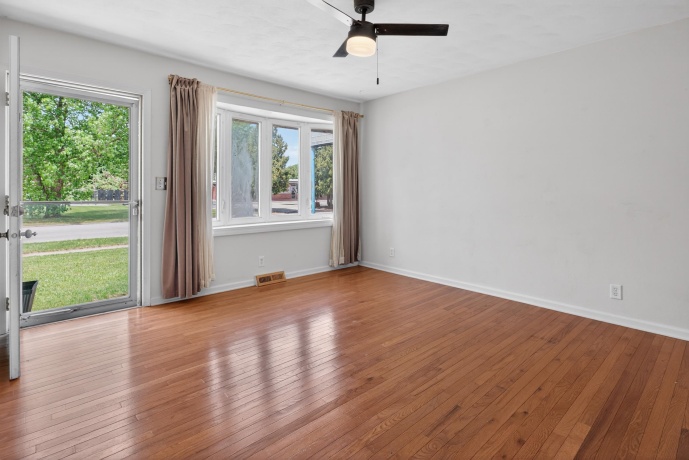 7917-7921 Venus, LOVES PARK, Illinois 61111, 2 Bedrooms Bedrooms, ,2 BathroomsBathrooms,House,For Sale,Venus,202602870
