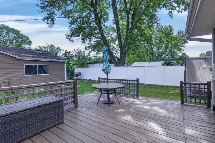 7917-7921 Venus, LOVES PARK, Illinois 61111, 2 Bedrooms Bedrooms, ,2 BathroomsBathrooms,House,For Sale,Venus,202602870