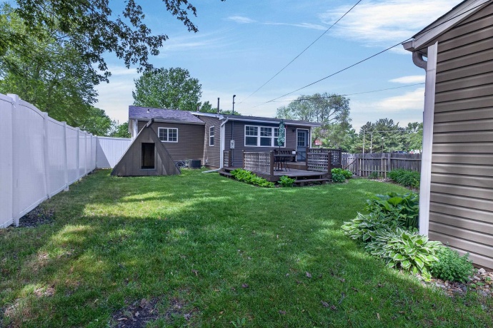 7917-7921 Venus, LOVES PARK, Illinois 61111, 2 Bedrooms Bedrooms, ,2 BathroomsBathrooms,House,For Sale,Venus,202602870