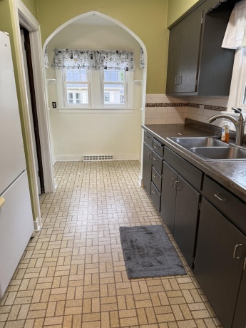 73 Sunset, FREEPORT, Illinois 61032, 3 Bedrooms Bedrooms, ,1 BathroomBathrooms,House,For Sale,Sunset,202604976