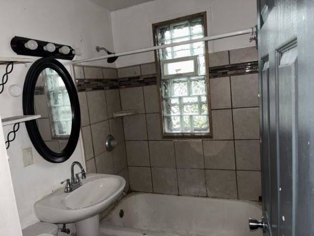 2109 Preston, ROCKFORD, Illinois 61102, 3 Bedrooms Bedrooms, ,1 BathroomBathrooms,House,For Sale,Preston,202604977