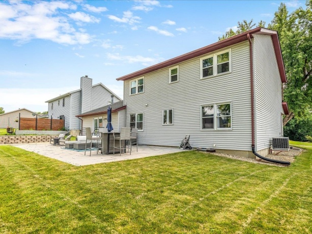 1071 Arapaho, FREEPORT, Illinois 61032, 4 Bedrooms Bedrooms, ,2 BathroomsBathrooms,House,For Sale,Arapaho,202604980