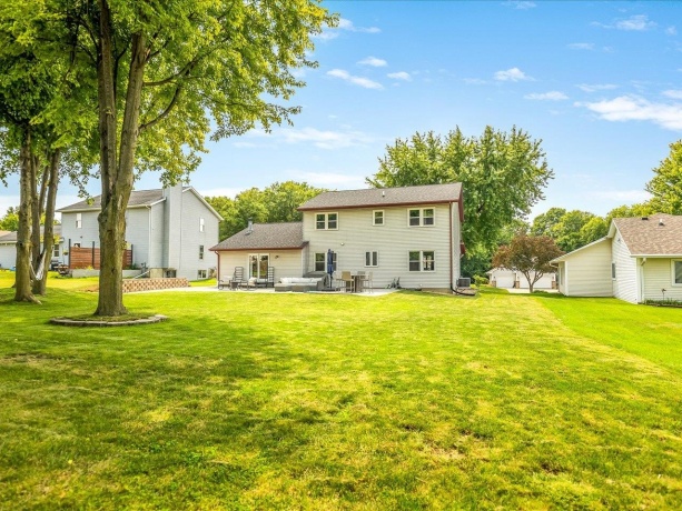 1071 Arapaho, FREEPORT, Illinois 61032, 4 Bedrooms Bedrooms, ,2 BathroomsBathrooms,House,For Sale,Arapaho,202604980