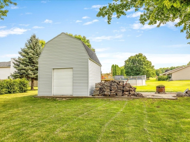 1071 Arapaho, FREEPORT, Illinois 61032, 4 Bedrooms Bedrooms, ,2 BathroomsBathrooms,House,For Sale,Arapaho,202604980