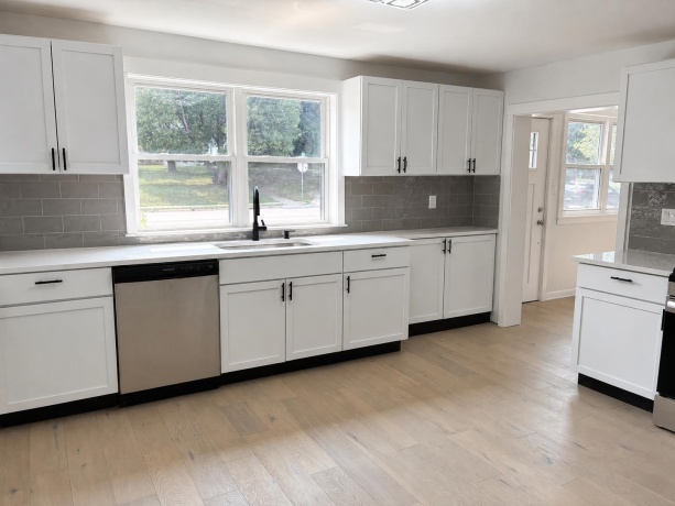 2904 Broadway, ROCKFORD, Illinois 61108, 5 Bedrooms Bedrooms, ,2 BathroomsBathrooms,House,For Sale,Broadway,202604981