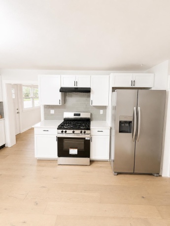 2904 Broadway, ROCKFORD, Illinois 61108, 5 Bedrooms Bedrooms, ,2 BathroomsBathrooms,House,For Sale,Broadway,202604981