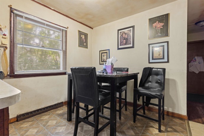 3420 Auburn, ROCKFORD, Illinois 61101, 3 Bedrooms Bedrooms, ,1 BathroomBathrooms,House,For Sale,Auburn,202604982