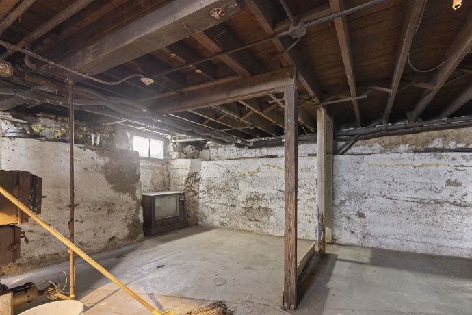 1432 Fairview, ROCKFORD, Illinois 61101, 3 Bedrooms Bedrooms, ,1 BathroomBathrooms,House,For Sale,Fairview,202604983