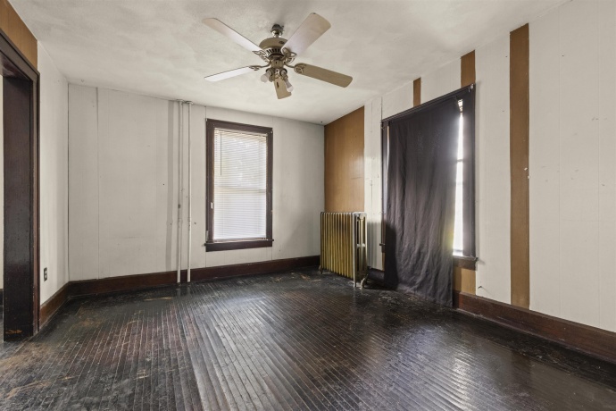 1432 Fairview, ROCKFORD, Illinois 61101, 3 Bedrooms Bedrooms, ,1 BathroomBathrooms,House,For Sale,Fairview,202604983