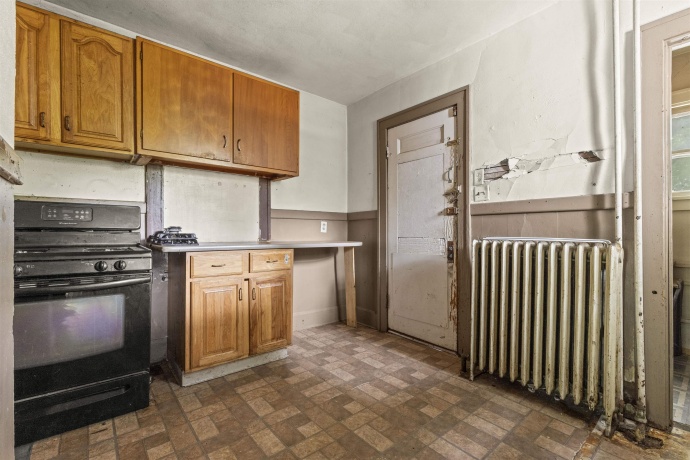 1432 Fairview, ROCKFORD, Illinois 61101, 3 Bedrooms Bedrooms, ,1 BathroomBathrooms,House,For Sale,Fairview,202604983