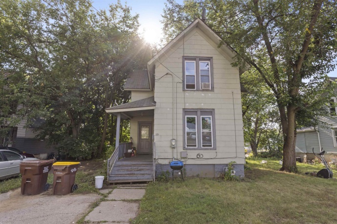 828 Winnebago, ROCKFORD, Illinois 61103, 3 Bedrooms Bedrooms, ,1 BathroomBathrooms,House,For Sale,Winnebago,202604986