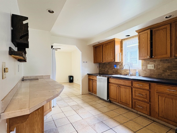 1712 Carney, ROCKFORD, Illinois 61103, 3 Bedrooms Bedrooms, ,1 BathroomBathrooms,House,For Sale,Carney,202603840