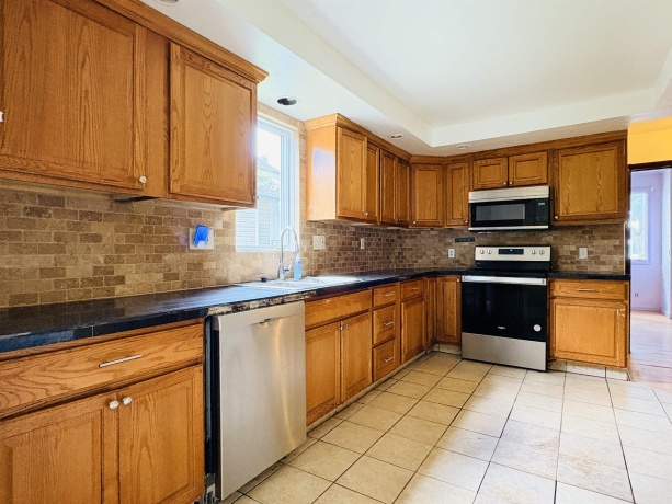 1712 Carney, ROCKFORD, Illinois 61103, 3 Bedrooms Bedrooms, ,1 BathroomBathrooms,House,For Sale,Carney,202603840