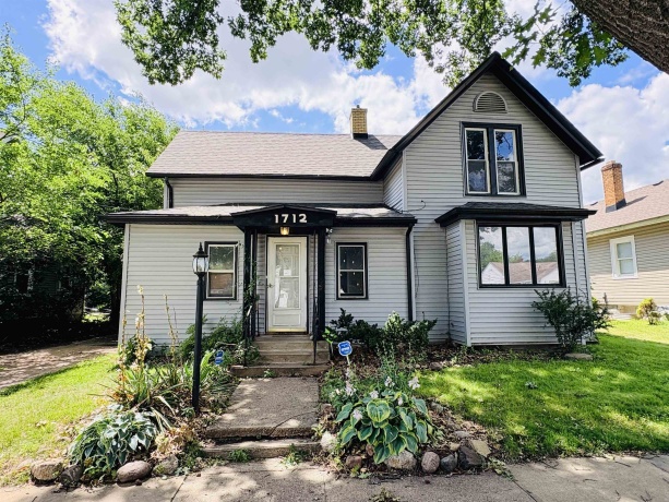 1712 Carney, ROCKFORD, Illinois 61103, 3 Bedrooms Bedrooms, ,1 BathroomBathrooms,House,For Sale,Carney,202603840