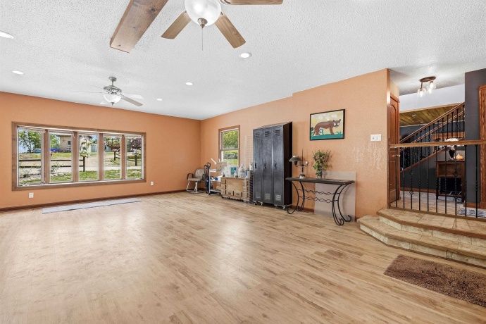 1763 St Catherine, BELLEVUE, Iowa 52031, 6 Bedrooms Bedrooms, ,4 BathroomsBathrooms,House,For Sale,St Catherine,202604989