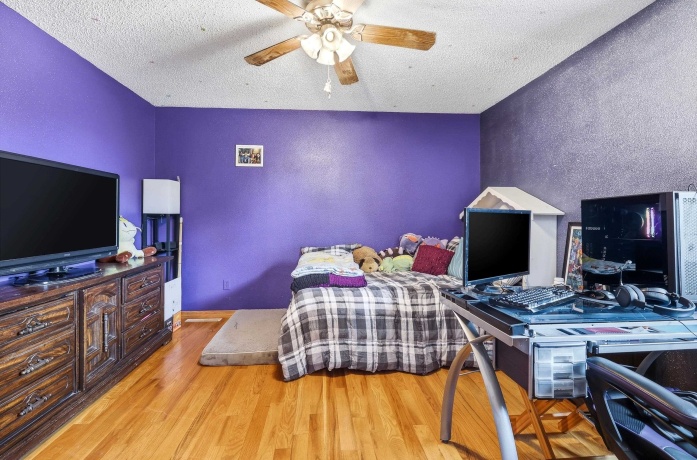1763 St Catherine, BELLEVUE, Iowa 52031, 6 Bedrooms Bedrooms, ,4 BathroomsBathrooms,House,For Sale,St Catherine,202604989