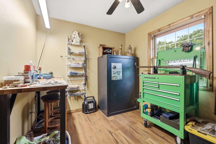 1763 St Catherine, BELLEVUE, Iowa 52031, 6 Bedrooms Bedrooms, ,4 BathroomsBathrooms,House,For Sale,St Catherine,202604989