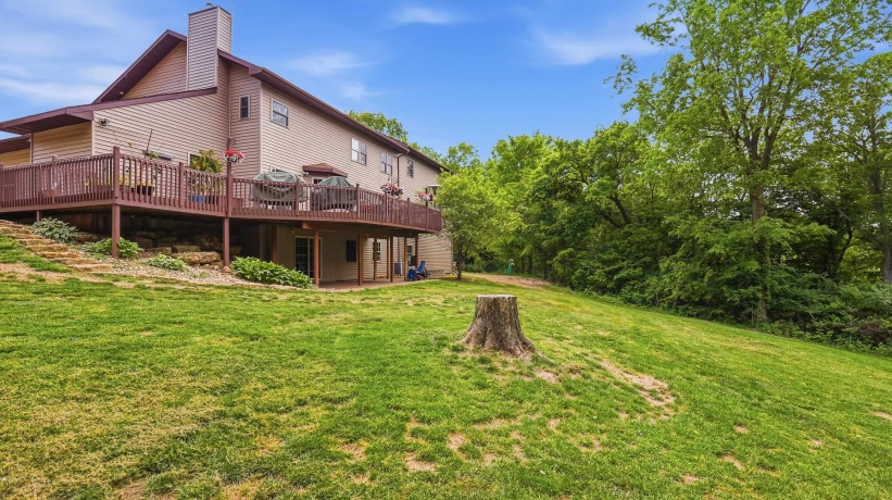 1763 St Catherine, BELLEVUE, Iowa 52031, 6 Bedrooms Bedrooms, ,4 BathroomsBathrooms,House,For Sale,St Catherine,202604989