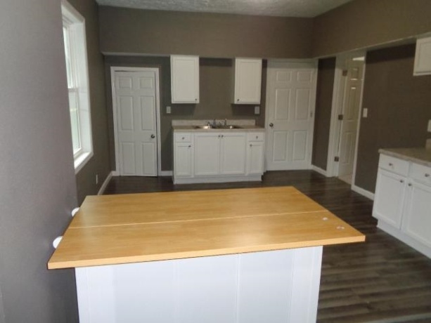 1619 Charles, ROCKFORD, Illinois 61104, ,2 Units,For Sale,Charles,202604991