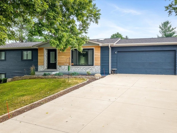 336 Forestcliff, LAKE SUMMERSET, Illinois 61019, 3 Bedrooms Bedrooms, ,2 BathroomsBathrooms,House,For Sale,Forestcliff,202604654