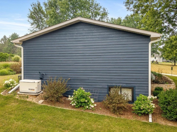 336 Forestcliff, LAKE SUMMERSET, Illinois 61019, 3 Bedrooms Bedrooms, ,2 BathroomsBathrooms,House,For Sale,Forestcliff,202604654