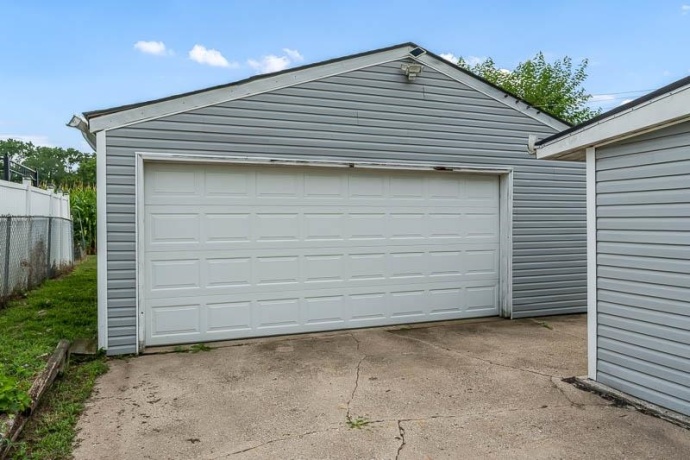 610 Clark, SOUTH BELOIT, Illinois 61080, 2 Bedrooms Bedrooms, ,1 BathroomBathrooms,House,For Sale,Clark,202604992