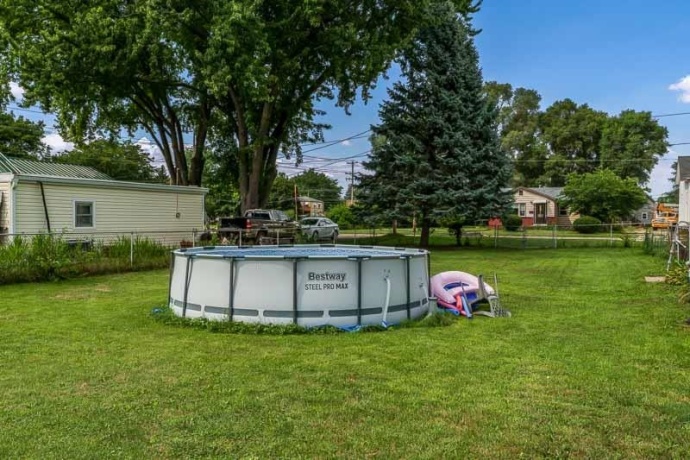 610 Clark, SOUTH BELOIT, Illinois 61080, 2 Bedrooms Bedrooms, ,1 BathroomBathrooms,House,For Sale,Clark,202604992