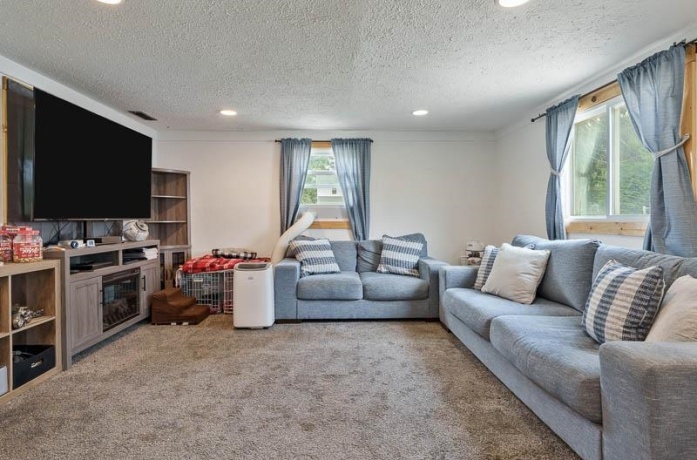 610 Clark, SOUTH BELOIT, Illinois 61080, 2 Bedrooms Bedrooms, ,1 BathroomBathrooms,House,For Sale,Clark,202604992