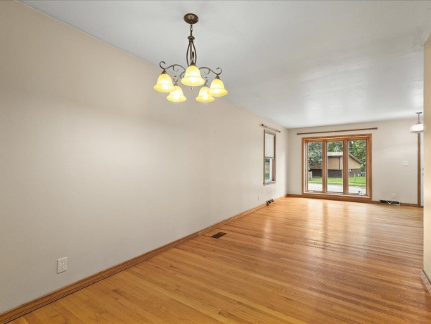 1407 Vassar, ROCKFORD, Illinois 61103, 3 Bedrooms Bedrooms, ,1 BathroomBathrooms,House,For Sale,Vassar,202604993