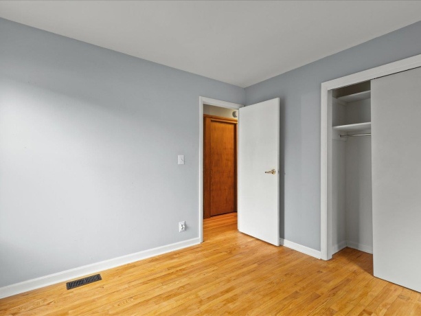 1407 Vassar, ROCKFORD, Illinois 61103, 3 Bedrooms Bedrooms, ,1 BathroomBathrooms,House,For Sale,Vassar,202604993