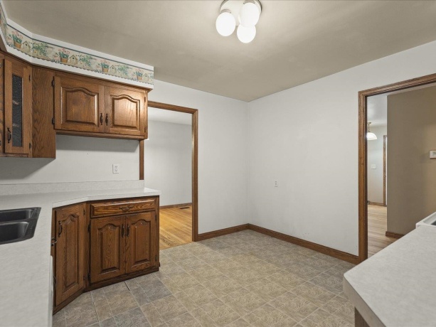 1407 Vassar, ROCKFORD, Illinois 61103, 3 Bedrooms Bedrooms, ,1 BathroomBathrooms,House,For Sale,Vassar,202604993