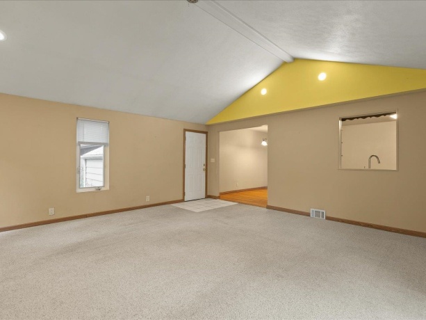 1407 Vassar, ROCKFORD, Illinois 61103, 3 Bedrooms Bedrooms, ,1 BathroomBathrooms,House,For Sale,Vassar,202604993