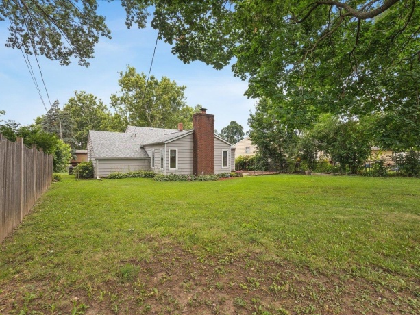 1407 Vassar, ROCKFORD, Illinois 61103, 3 Bedrooms Bedrooms, ,1 BathroomBathrooms,House,For Sale,Vassar,202604993