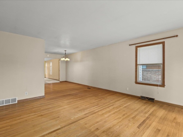 1407 Vassar, ROCKFORD, Illinois 61103, 3 Bedrooms Bedrooms, ,1 BathroomBathrooms,House,For Sale,Vassar,202604993
