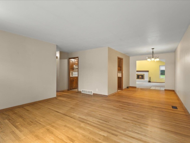 1407 Vassar, ROCKFORD, Illinois 61103, 3 Bedrooms Bedrooms, ,1 BathroomBathrooms,House,For Sale,Vassar,202604993