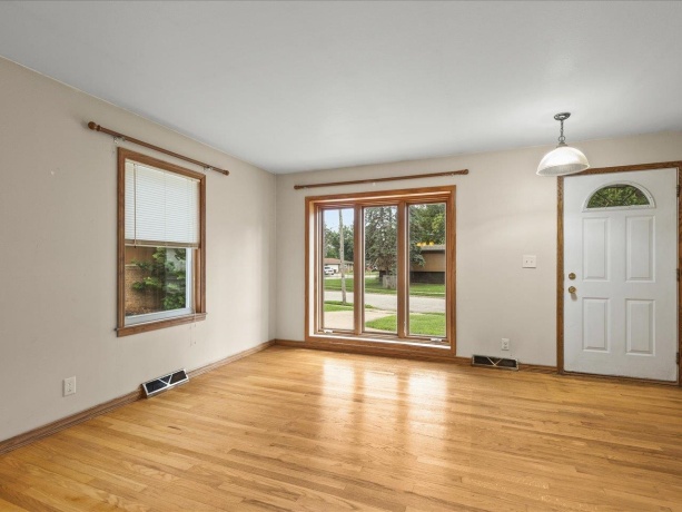 1407 Vassar, ROCKFORD, Illinois 61103, 3 Bedrooms Bedrooms, ,1 BathroomBathrooms,House,For Sale,Vassar,202604993