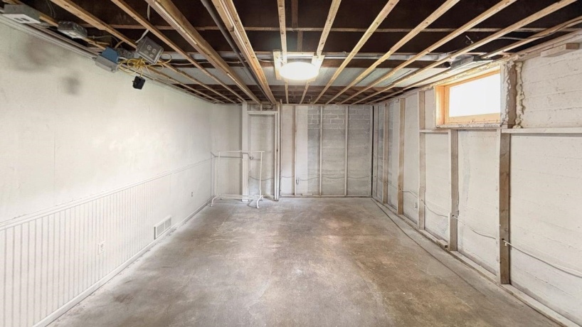 1119 17th, ROCKFORD, Illinois 61104, 3 Bedrooms Bedrooms, ,1 BathroomBathrooms,House,For Sale,17th,202604994